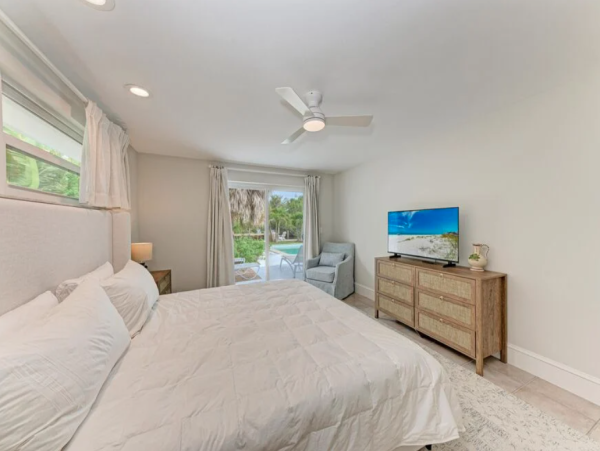 4-Bedroom Home with Private Dock in Anna Maria Island